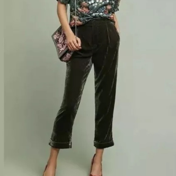 Anthropologie Pants - ett:twa Anthro velvet pocketed cuff trouser pants taupe S